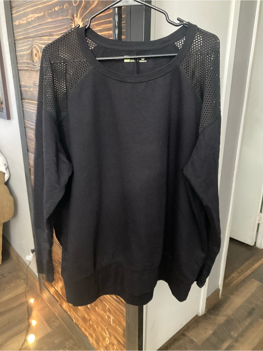 Woman’s Sweater Size 2XL